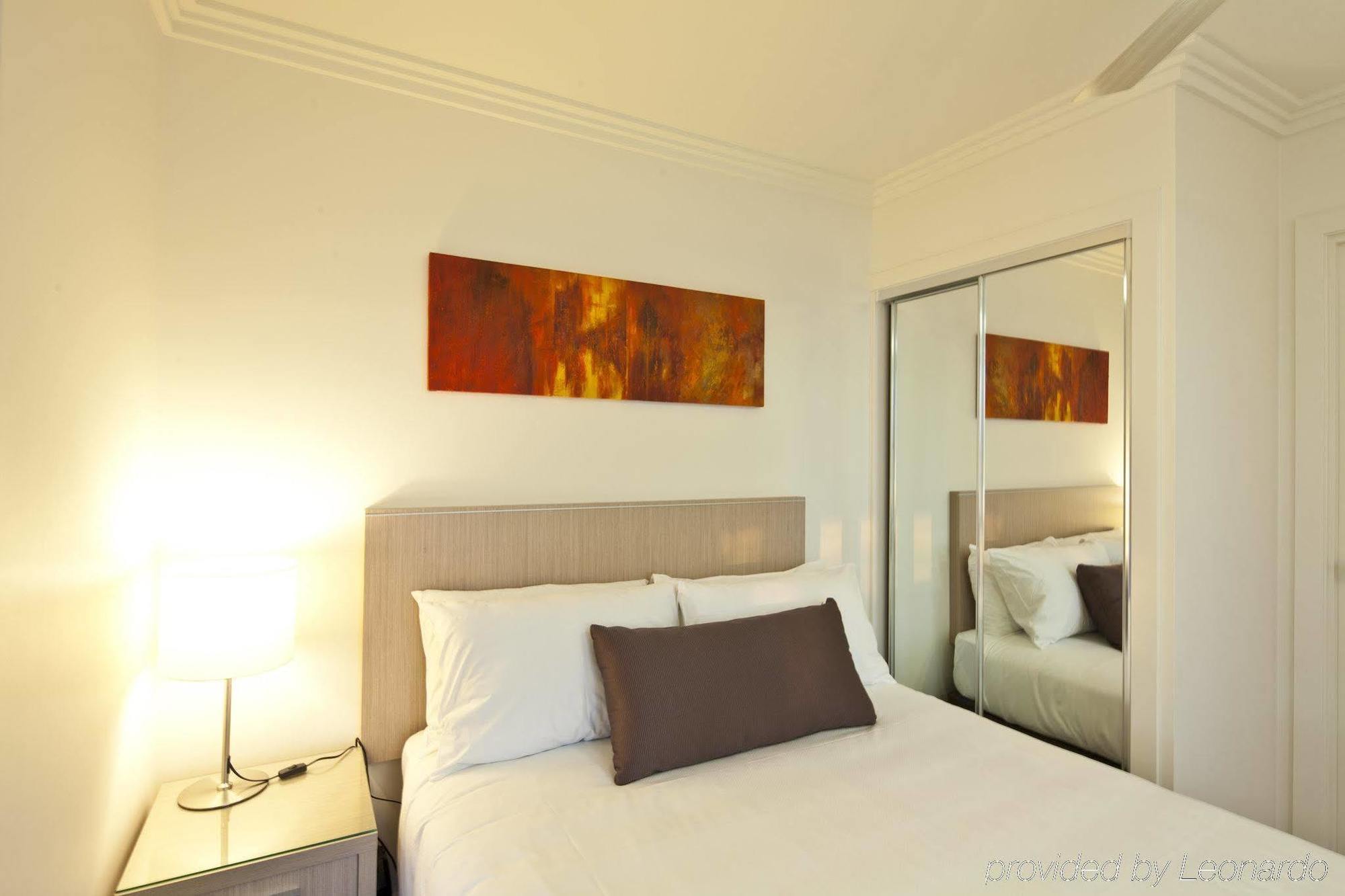 Quest South Brisbane Aparthotel Room photo